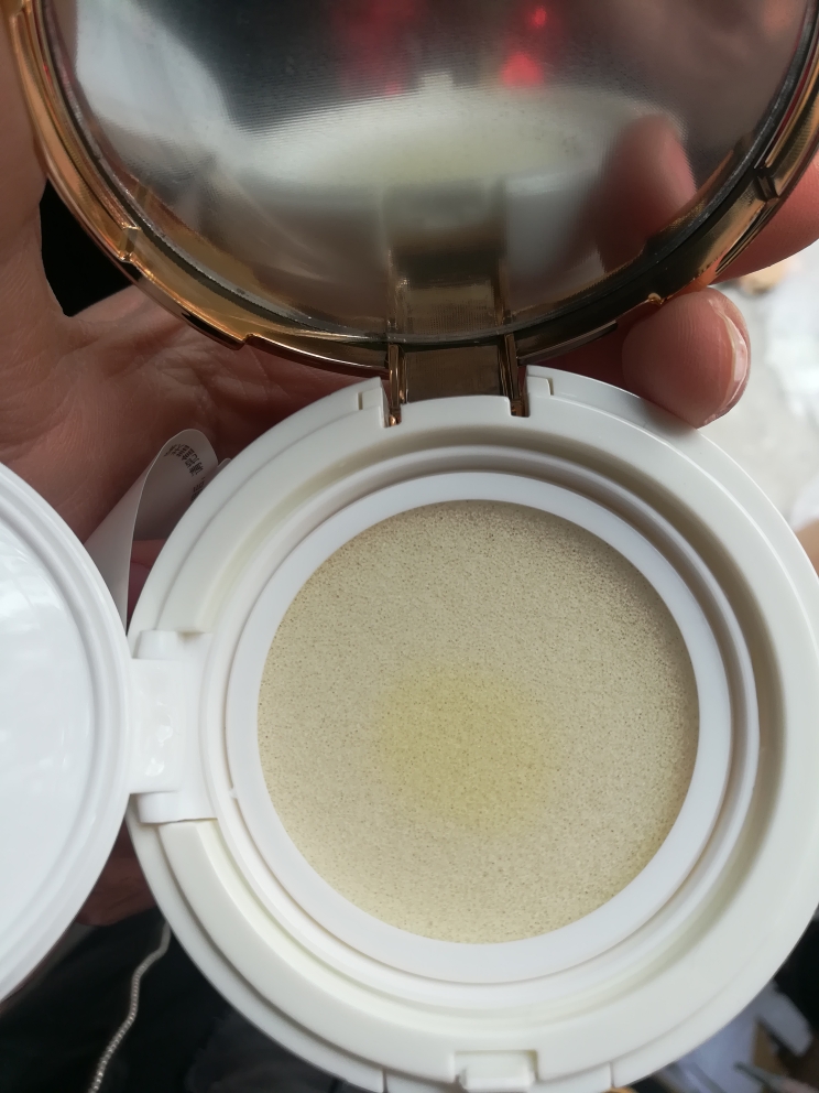 水润无瑕裸妆气垫BB霜好用吗什么牌子哪个国家的，亲自使用体验（以名人之名同款）,第5张