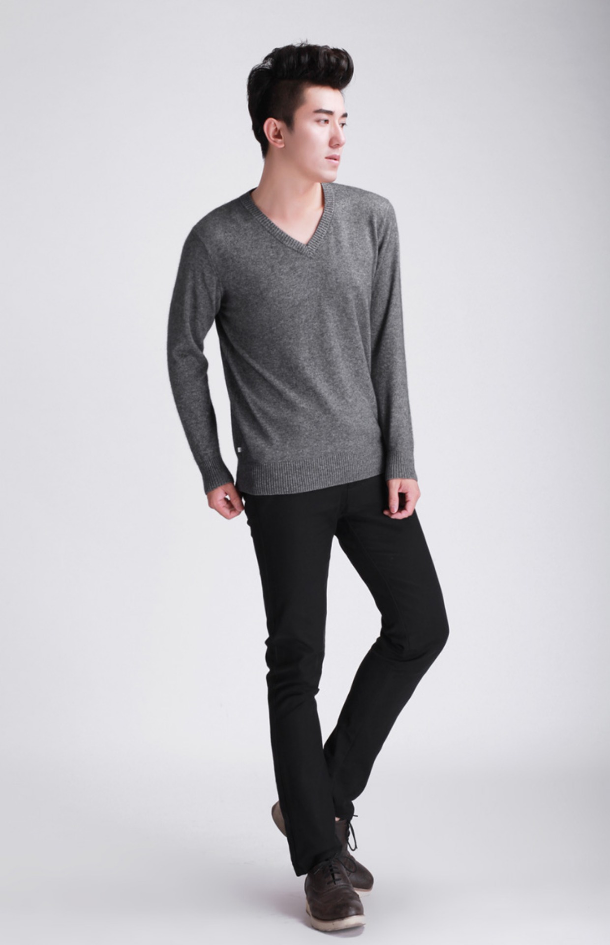 17 mùa thu và mùa đông mới V-cổ nam áo len cashmere đan áo len màu rắn áo thun tròn cổ XL áo polo