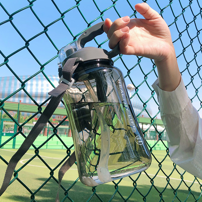 Cup plastic water cup with straw women large capacity men 2021 new portable bottle straw 2000ml sports water bottle