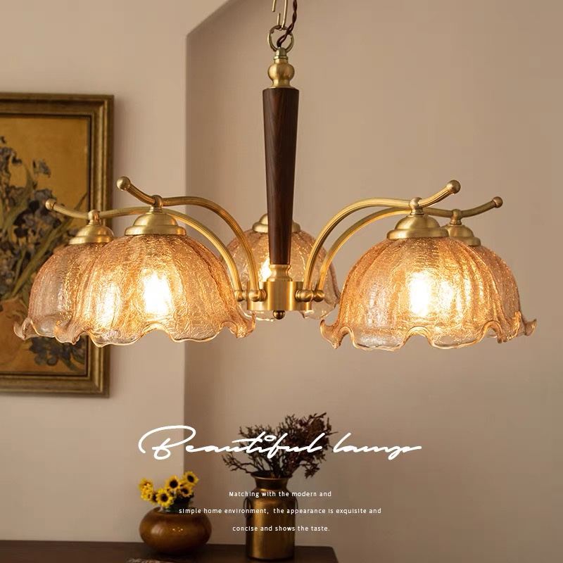 American-style living room brass chandelier middle-aged walnut bedroom warm lamp retro nostalgic glass light luxury dining room lamps