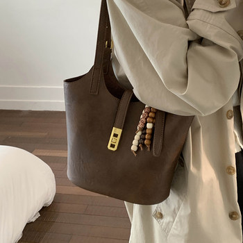 Korean style retro textured armpit bag for women