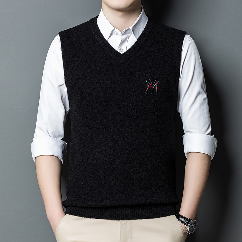Brand Men's Clothing New Knit Vest Pure Black Waistcoat Pure Cashmere Sleeveless Fur Shoulder Casual Outlap Vest Man