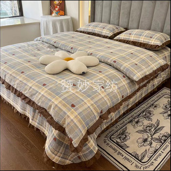 Quilted cotton bed cover is wonderfully soft and skin-friendly