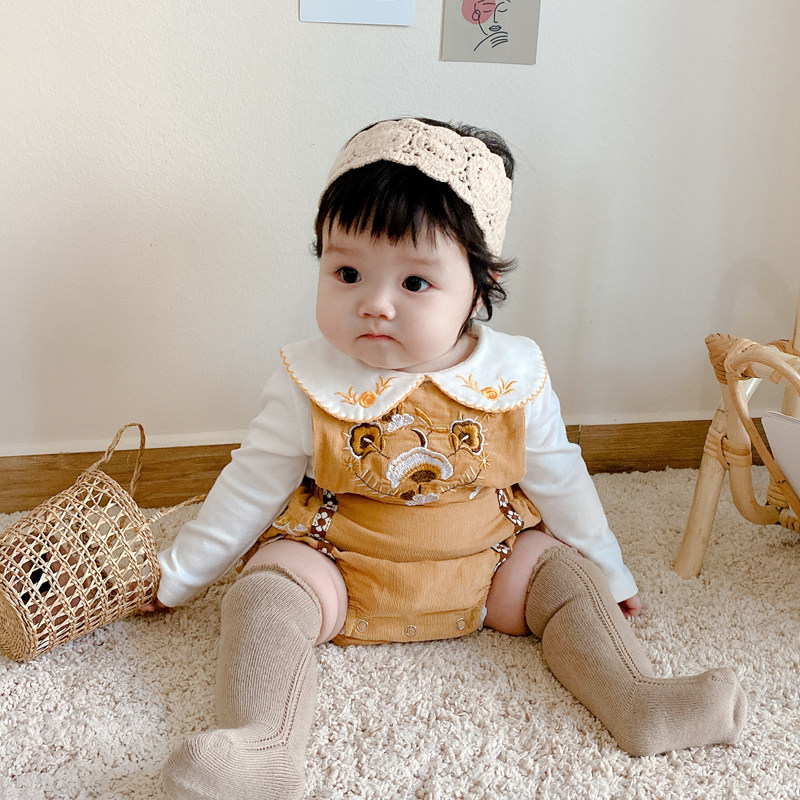 Ins2021 spring Korean version baby retro style embroidery straps one-piece baby big PP triangle climbing suit