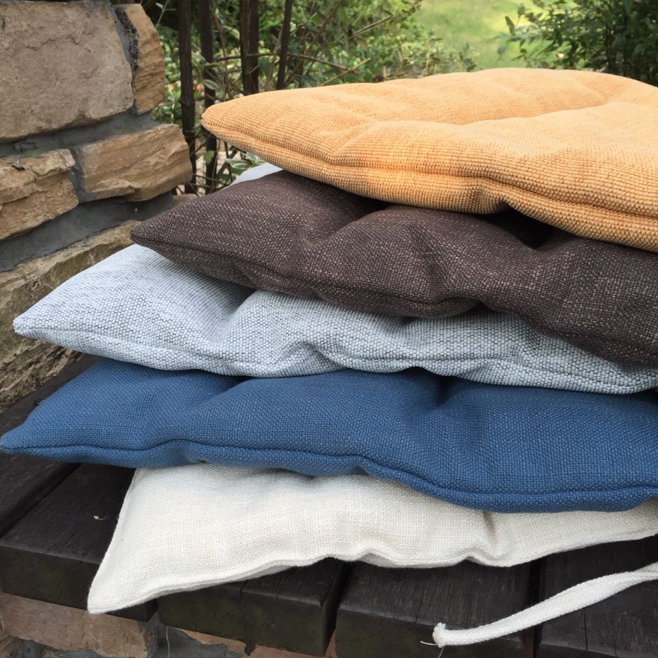 Phần mỏng kiểu Nhật đơn giản màu đơn giản cotton và vải lanh ghế đệm Bốn mùa máy tính văn phòng đệm ghế ăn đệm chống trượt - Ghế đệm / đệm Sofa đệm bàn ghế gỗ