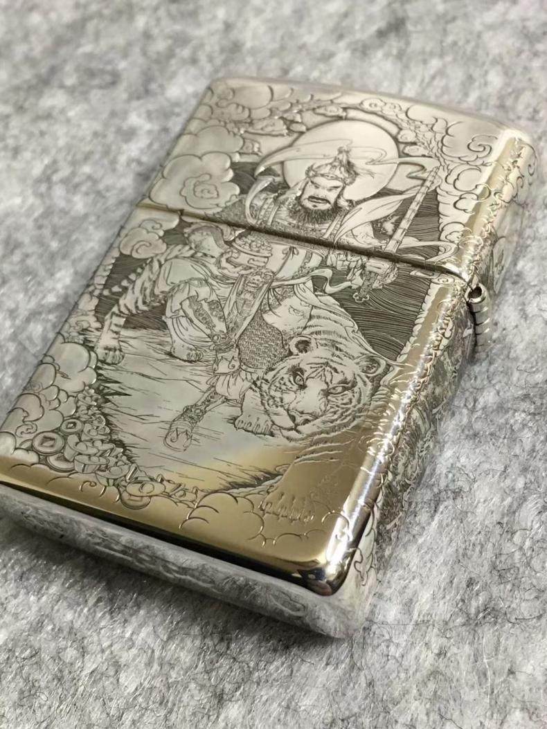 Zippo's treasure windproof lighter pure silver armor The five faces of the fine sculptures Wu Caiguan Gong Yiguan Bo Yanyun