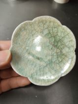 Song Dynasty high foot green white ceramic dishes old porcelain cup cover study specimen tea button