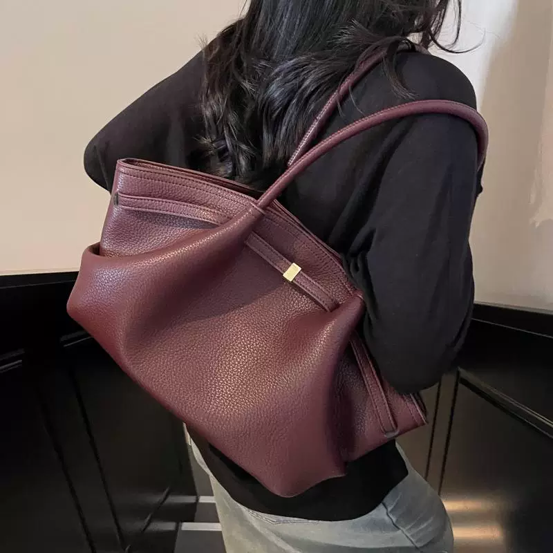 Retro handheld capacious shoulder bag, one-shoulder bag, high-end