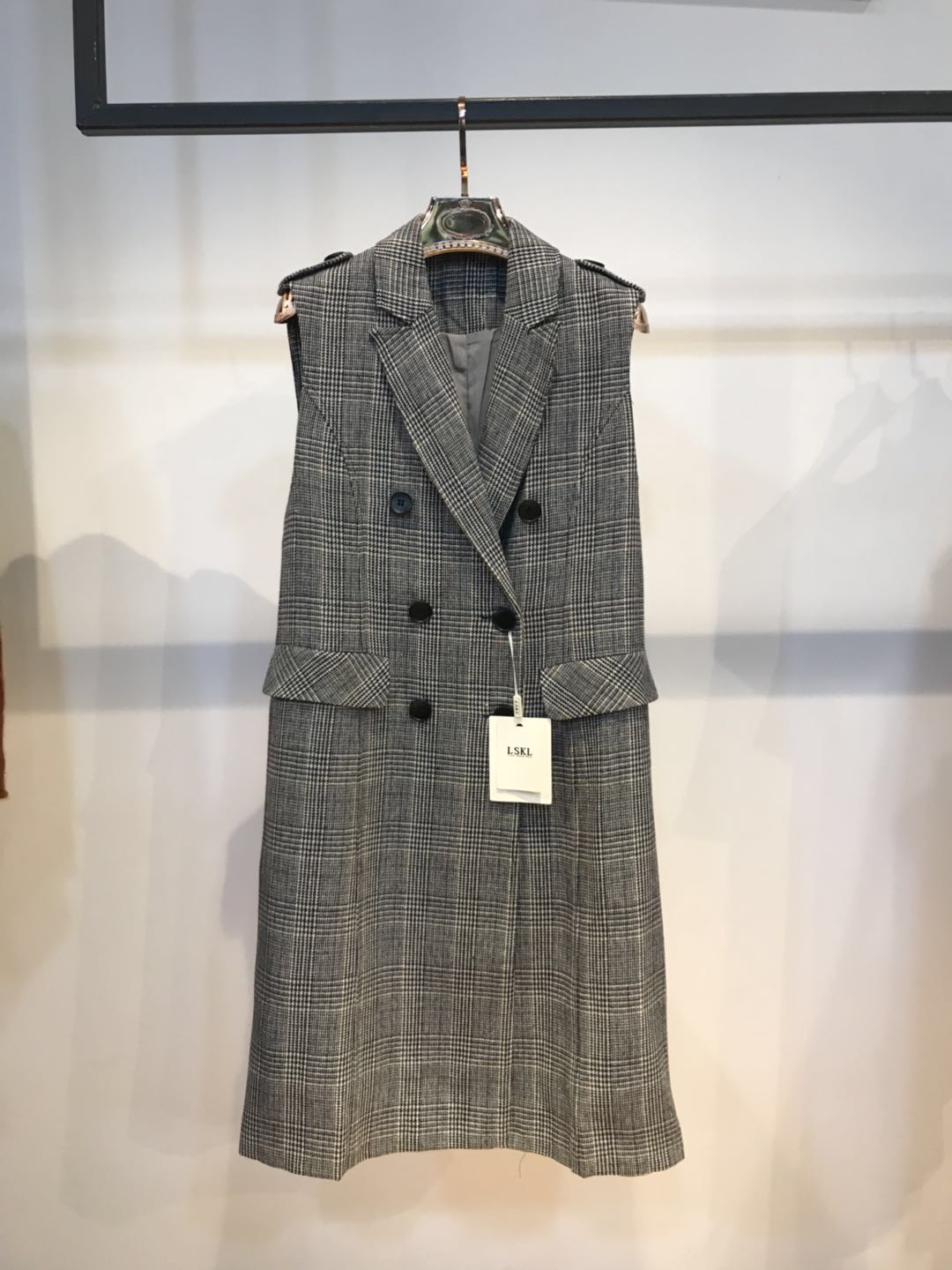 7.22 An'an House Plaid V-002 áo gile phao