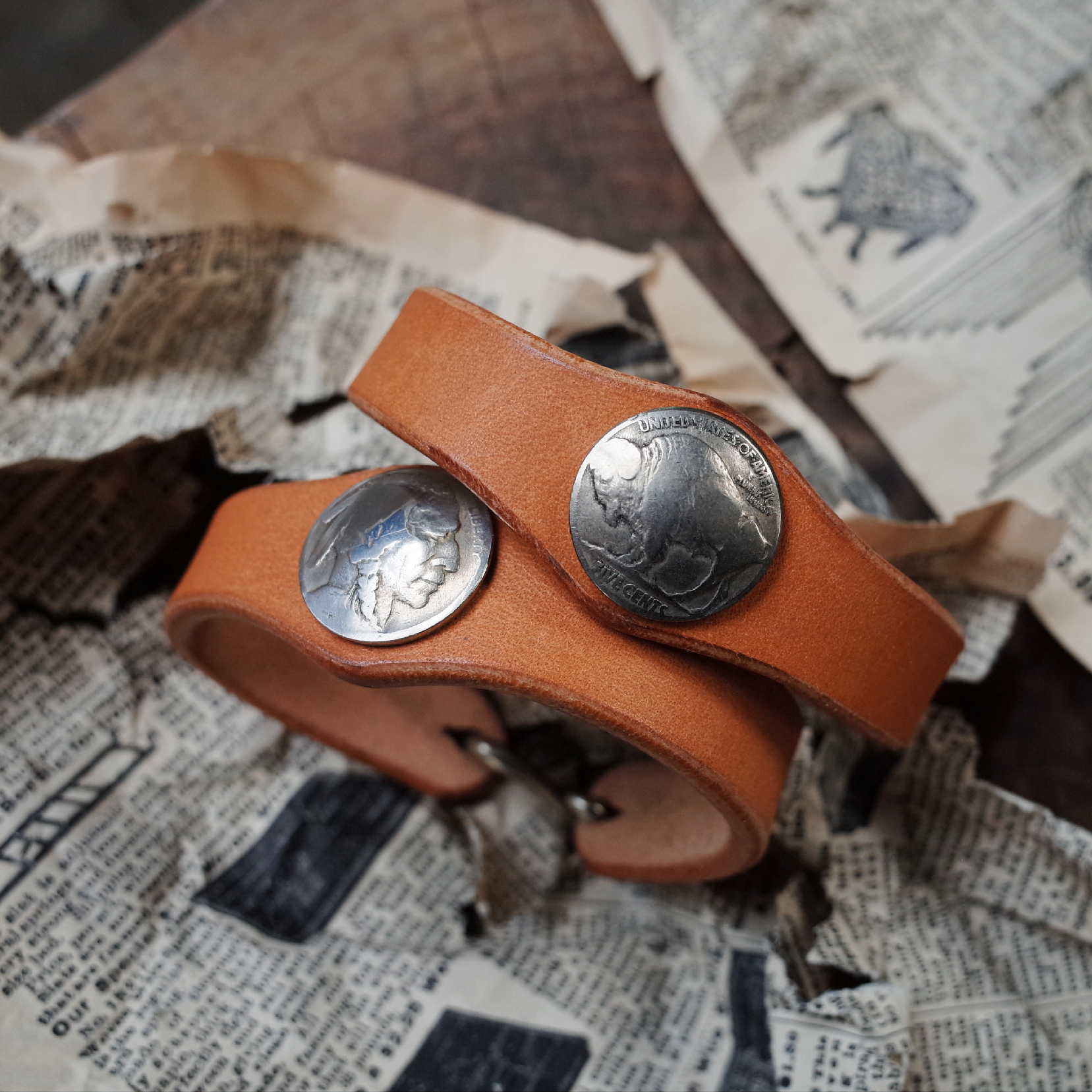 Hand - vegetable leather Holvin Bracelet Indian American vintage retro coin bracelet