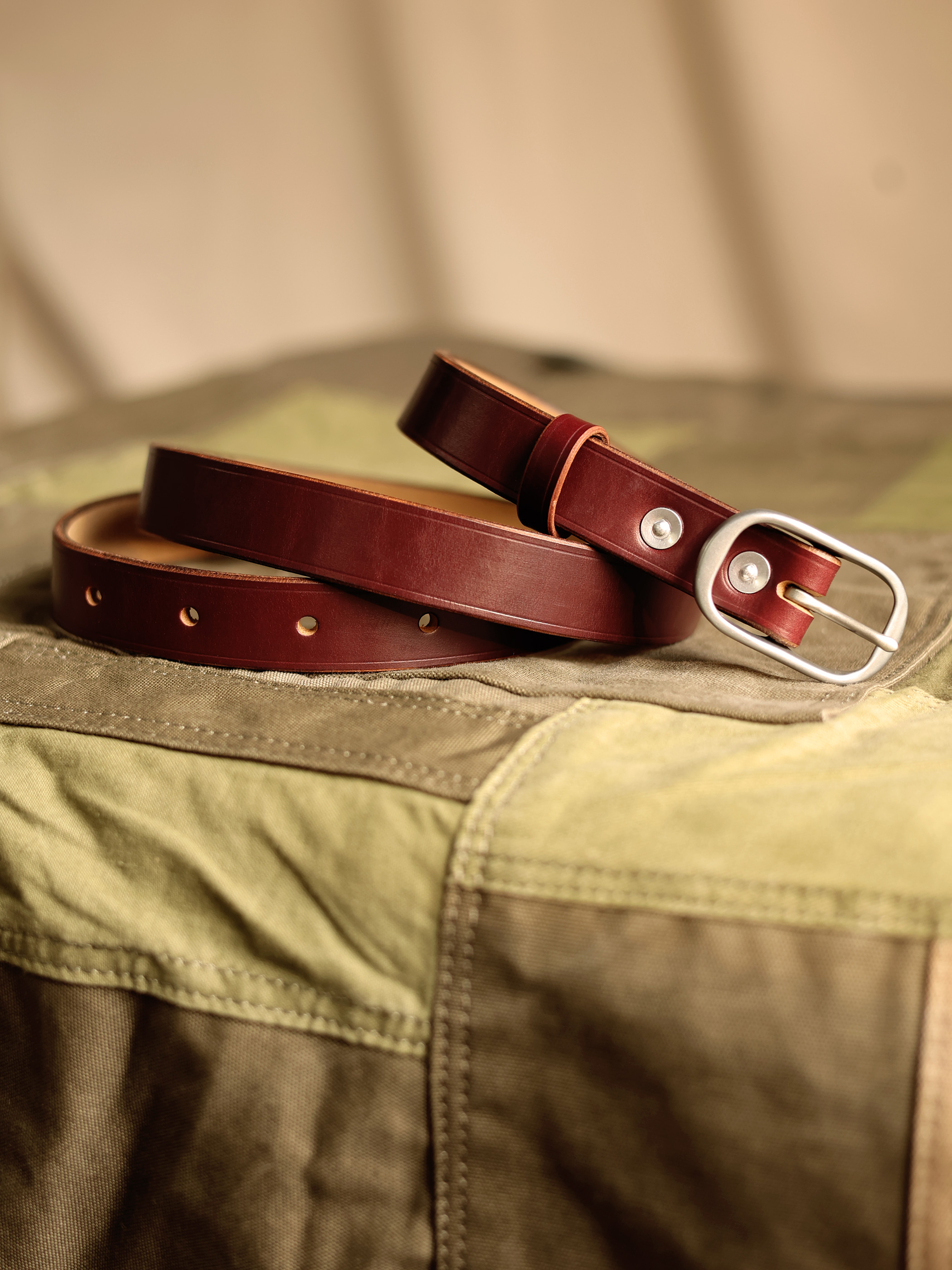 American Horween tea Wax waxed top layer cowhide narrow unisex belt - Belts - Genuine Leather Multicolor