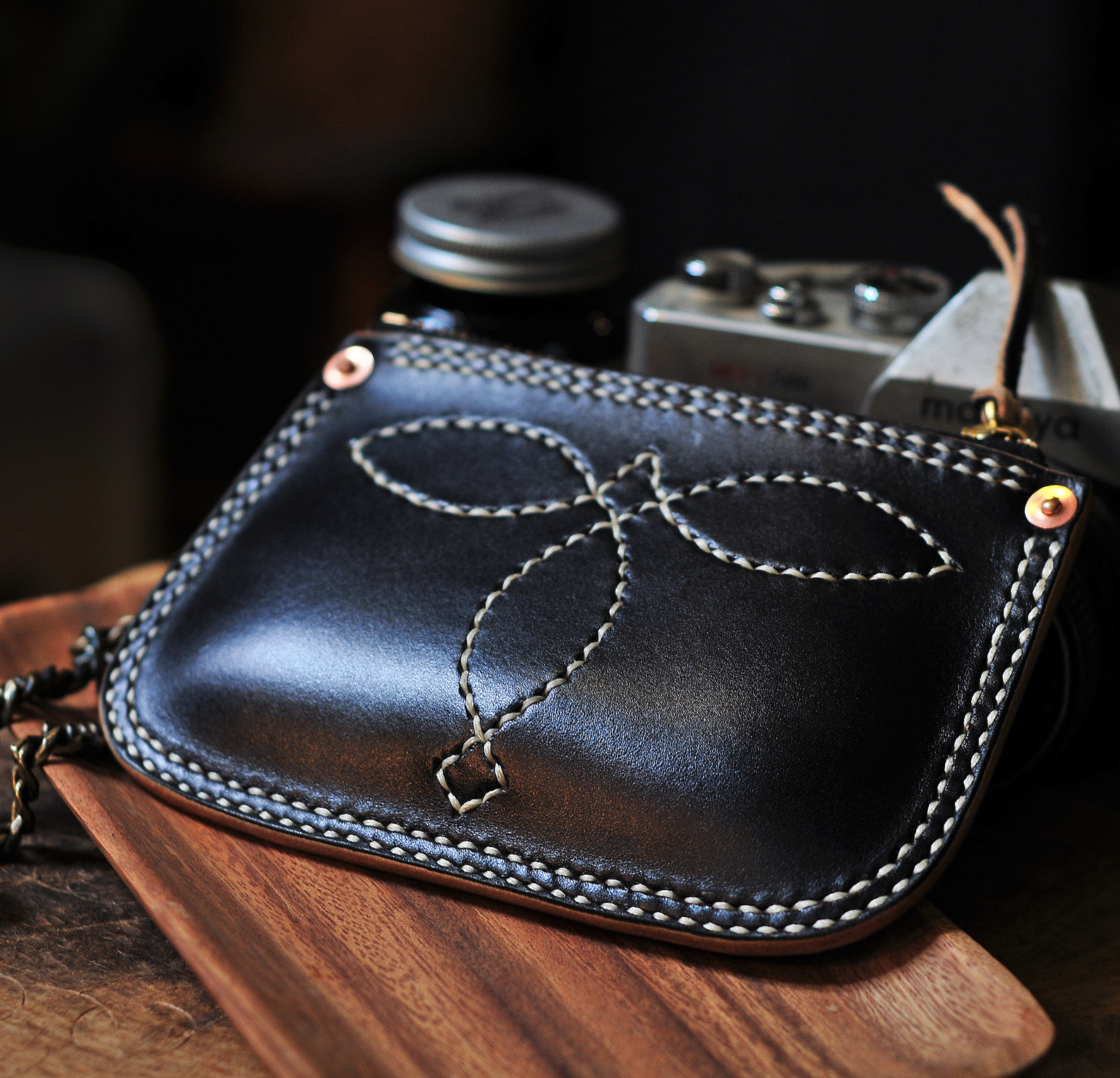 American retro non-RRL full hand-embroidered simple black Italian vegetable tanned leather short hand wallet
