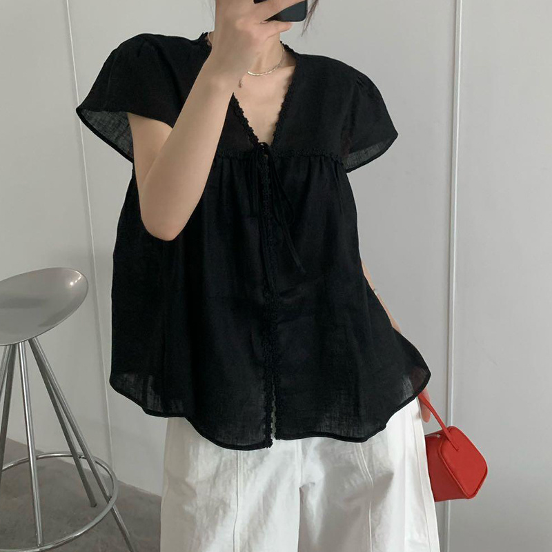 Black Top 2025 Summer New Korean Style Age-Reducing Lace Trim Flutter Sleeve Doll-Style V-Neck Blouse for Women