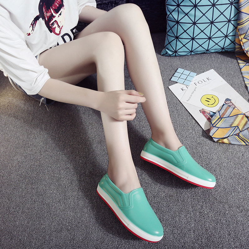 Water boots bare shoes female soft sole anti-skiing shoes female shallow mouth waterproof short tube sweet glue shoes thick soles