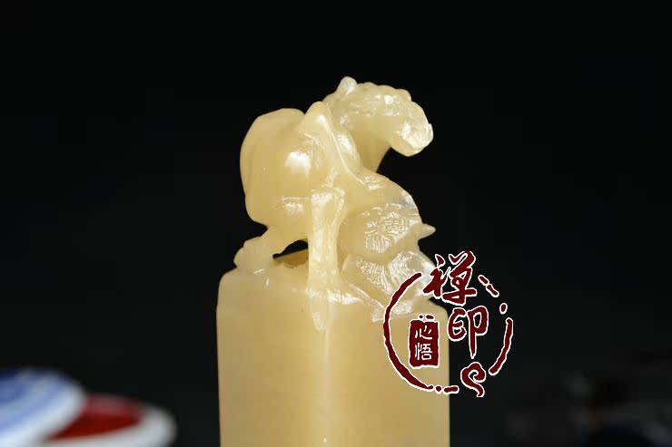 Tự nhiên Đan Đông Đá Đông Lạnh Ngựa Hoàng Đạo Seal Đá Đá Đá Khắc Tùy Chỉnh Thư Pháp Sơn Tên Con Dấu Món Quà vòng phong thuỷ