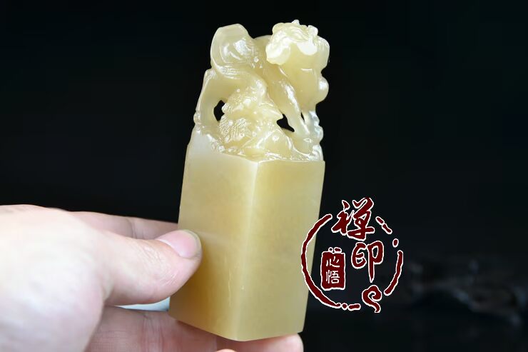 Tự nhiên Đan Đông Đá Đông Lạnh Ngựa Hoàng Đạo Seal Đá Đá Đá Khắc Tùy Chỉnh Thư Pháp Sơn Tên Con Dấu Món Quà vòng phong thuỷ