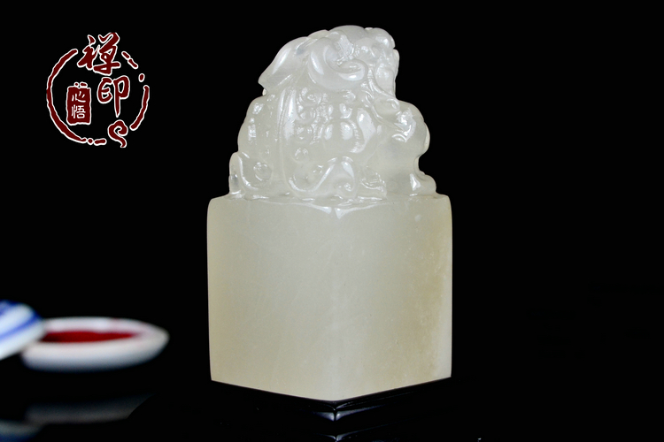 Qinghai đá con dấu may mắn con dấu tùy chỉnh handmade thư pháp và bộ sưu tập tranh cuốn sách đá đá khắc chữ miễn phí vòng đá đeo tay