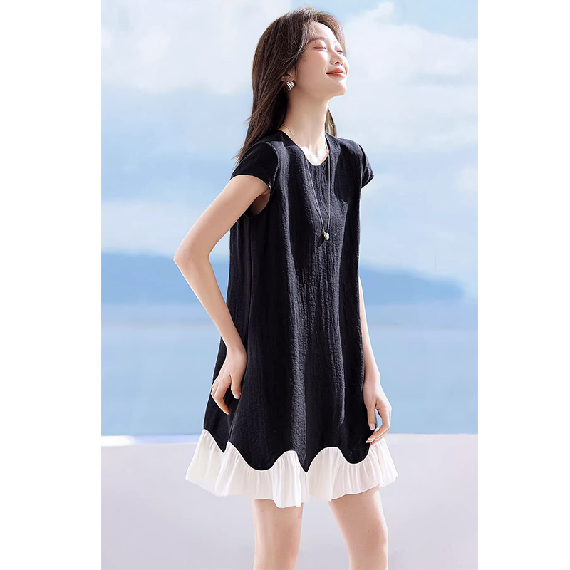 Outlet Brand Clearance Sale: Elegant Round-Neck Dress with Wavy Hem, Flowy and Simple Summer Dress