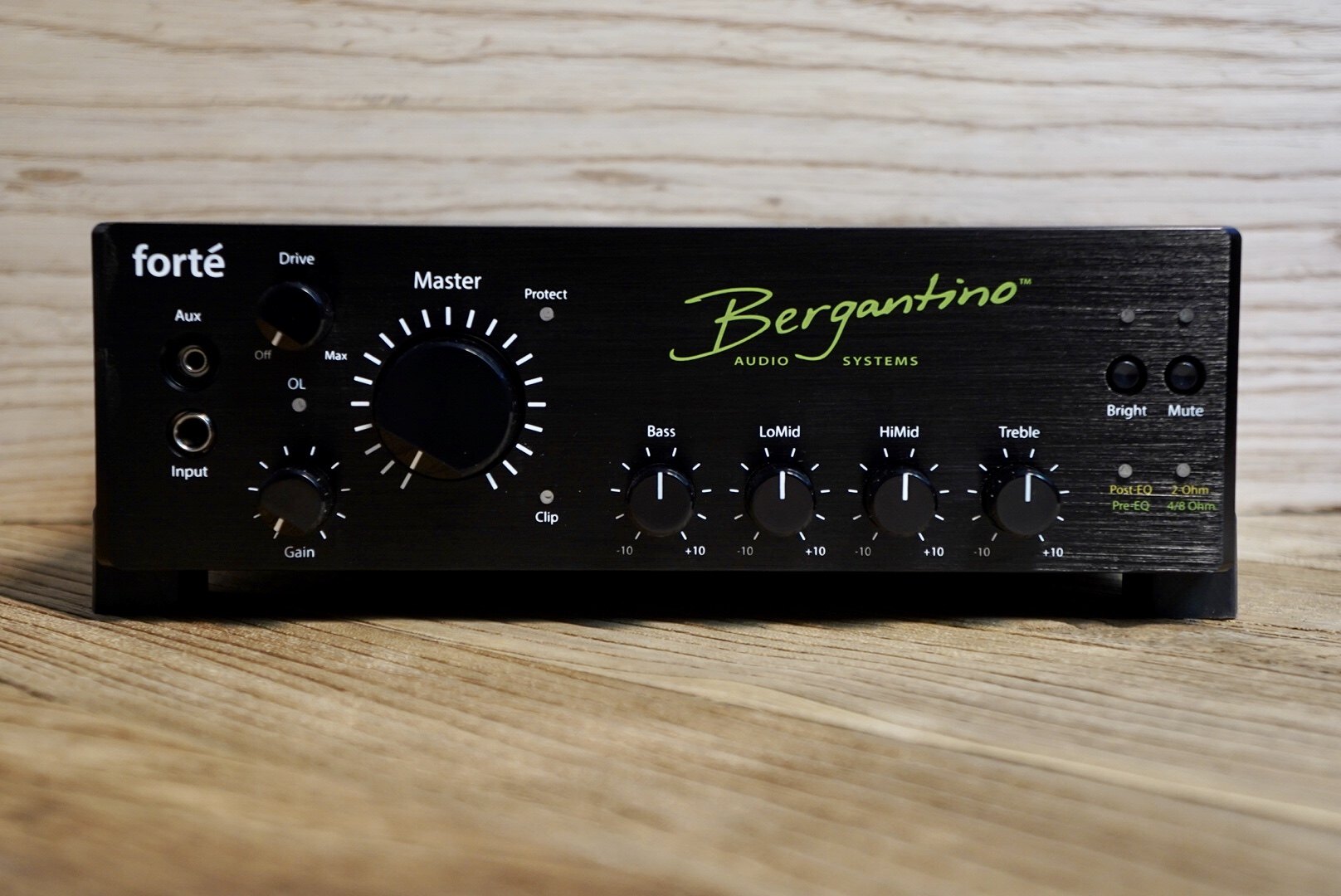 Merino Bergantino Fortéd Bass box head analogue tube machine old tone parallel signal