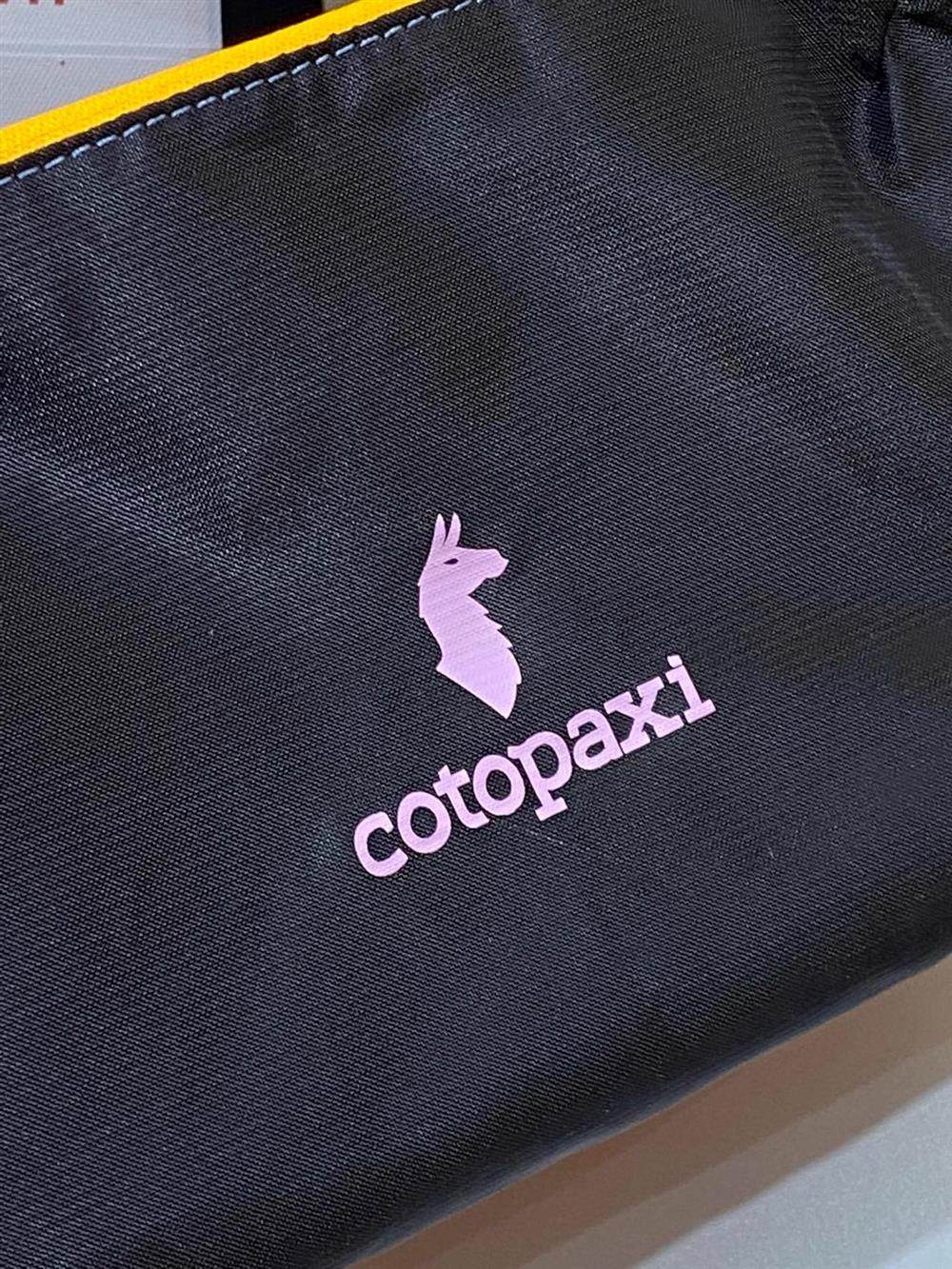 Клатч 日本采购cotopaxi羊驼包包大容量防水手拿洗漱包手提包斜挎包礼物 No brand
