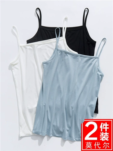 Короткая летняя белая приятная телу майка топ без рукавов