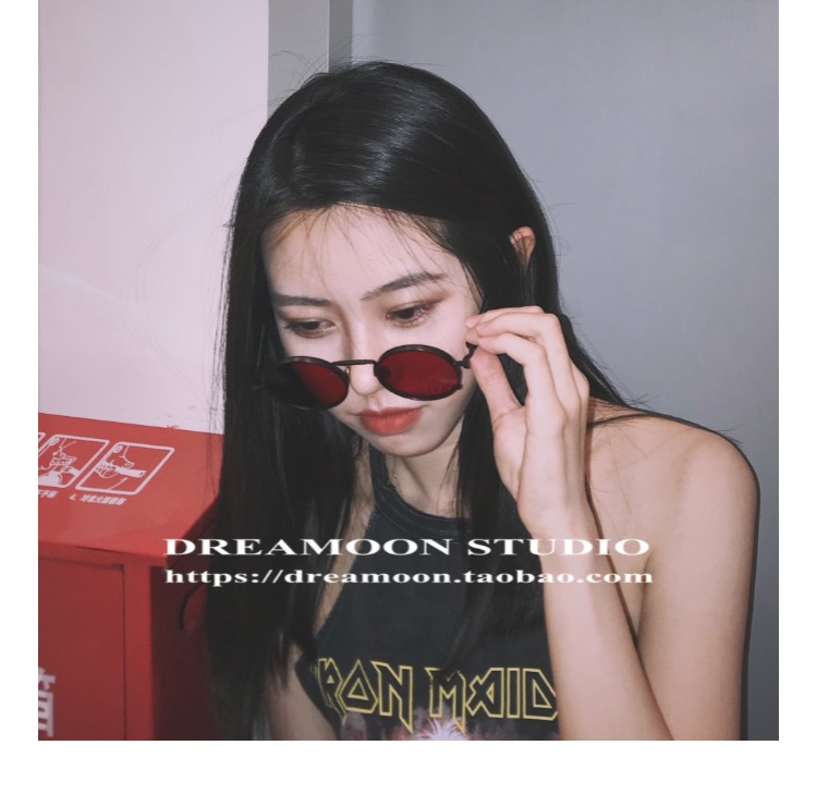 2018 phiên bản tiếng Hàn mới của phong cách Harajuku kính râm gọng tròn retro kính nữ mặt tròn kính đỏ kính râm đường phố bắn vào kính không gọng