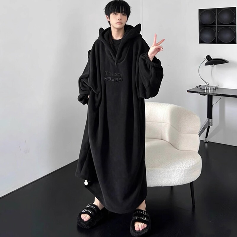 Plus-Size Coral Fleece Hooded Long Bathrobe Pajamas for Men with Pockets, Pullover Home Wear Long-Sleeve One-Piece Nightgown for Winter