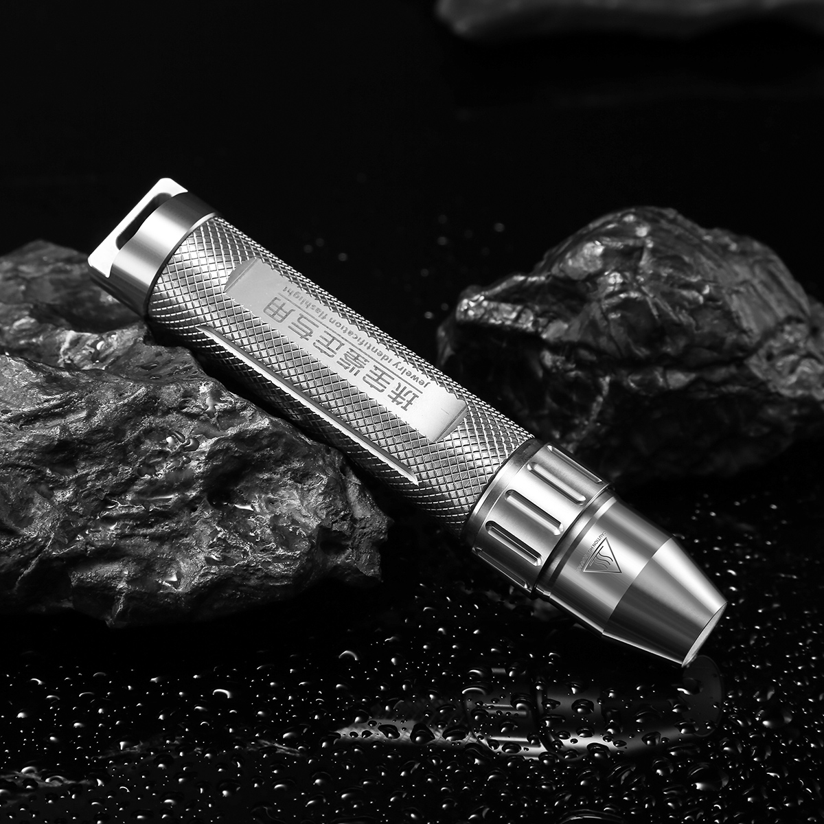 Professional Thunder fire CK88 jewelry Jade Jade Jade jade stone flashlight special yellow white flashlight
