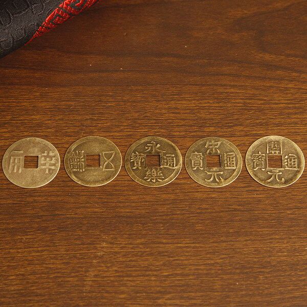 Iron-Made Chinese Five Emperors Coins, Qin Half-Liang, Han Five-Zhu, Tang Kaiyuan Tongbao, Song and Ming Dynasty Replica Ancient Coins, Copper Coin Crafts