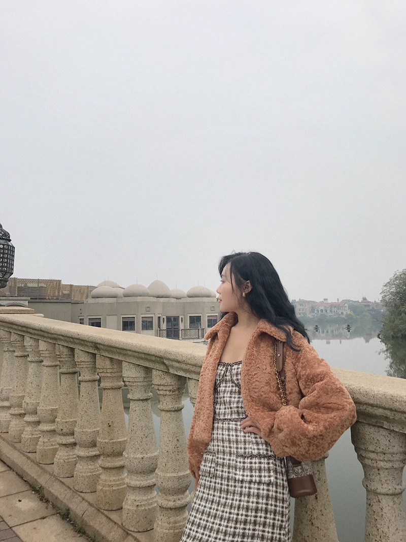 Độc quyền tự chế mùa thu và mùa đông mới hoang dã ấm áp giả lông áo khoác nữ áo khoác ngắn sang trọng vest dài tay áo khoác da lộn lót lông nữ