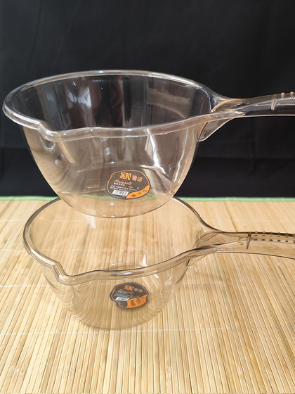 家用厨房水瓢加厚塑料水勺洗澡舀水勺水漂舀子长柄透明洗头水勺子