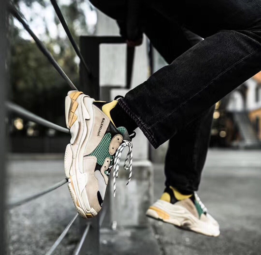 taobao balenciaga triple s
