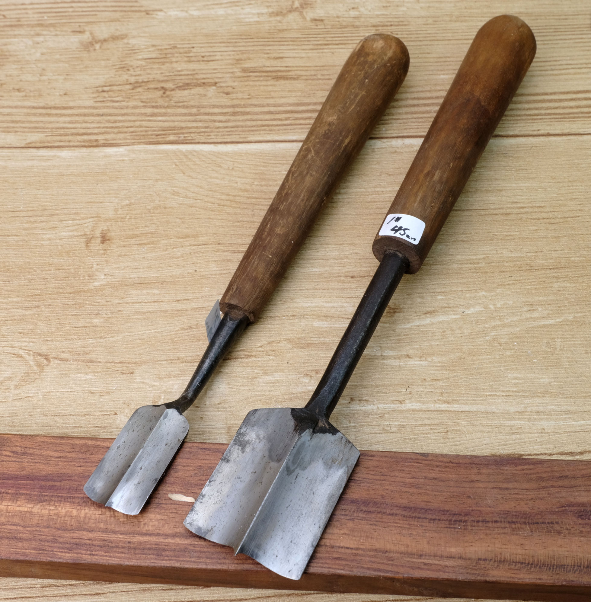 Solitary carving knife double pill type bird type wood carving special knife Japanese old stock pill knife triangle knife
