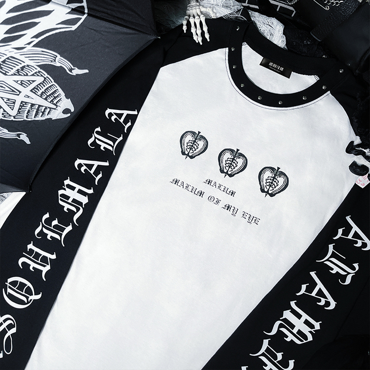 |   Foggy Forest |   Original Subculture Japanese-Style Pure Cotton Long-Sleeve T-Shirt Lace Clothing Dark Black and White Gothic Apple.