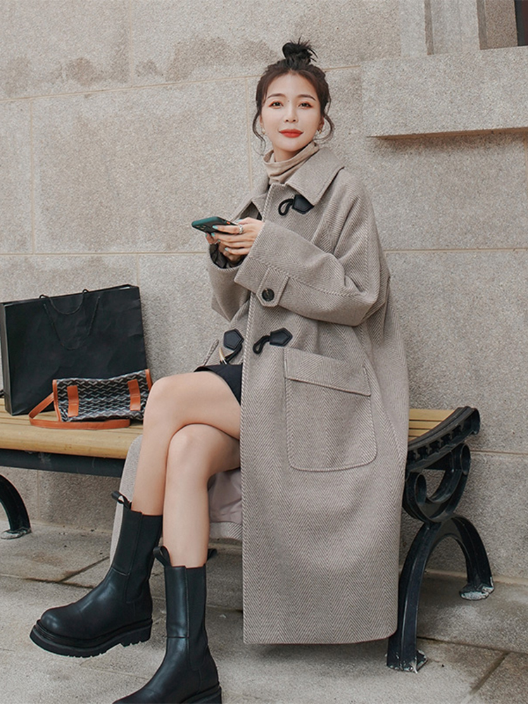 Lecea Alice cashmere dresses mid-2022 Winter new high-end horns buttoned with fur coats women