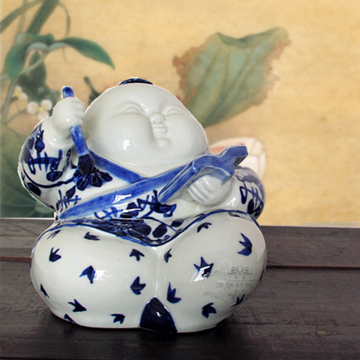(Handmade Porcelain) Jingdezhen Blue and White Porcelain Dolls Decorate New Chinese Ornaments Creative Gifts Wedding Gifts
