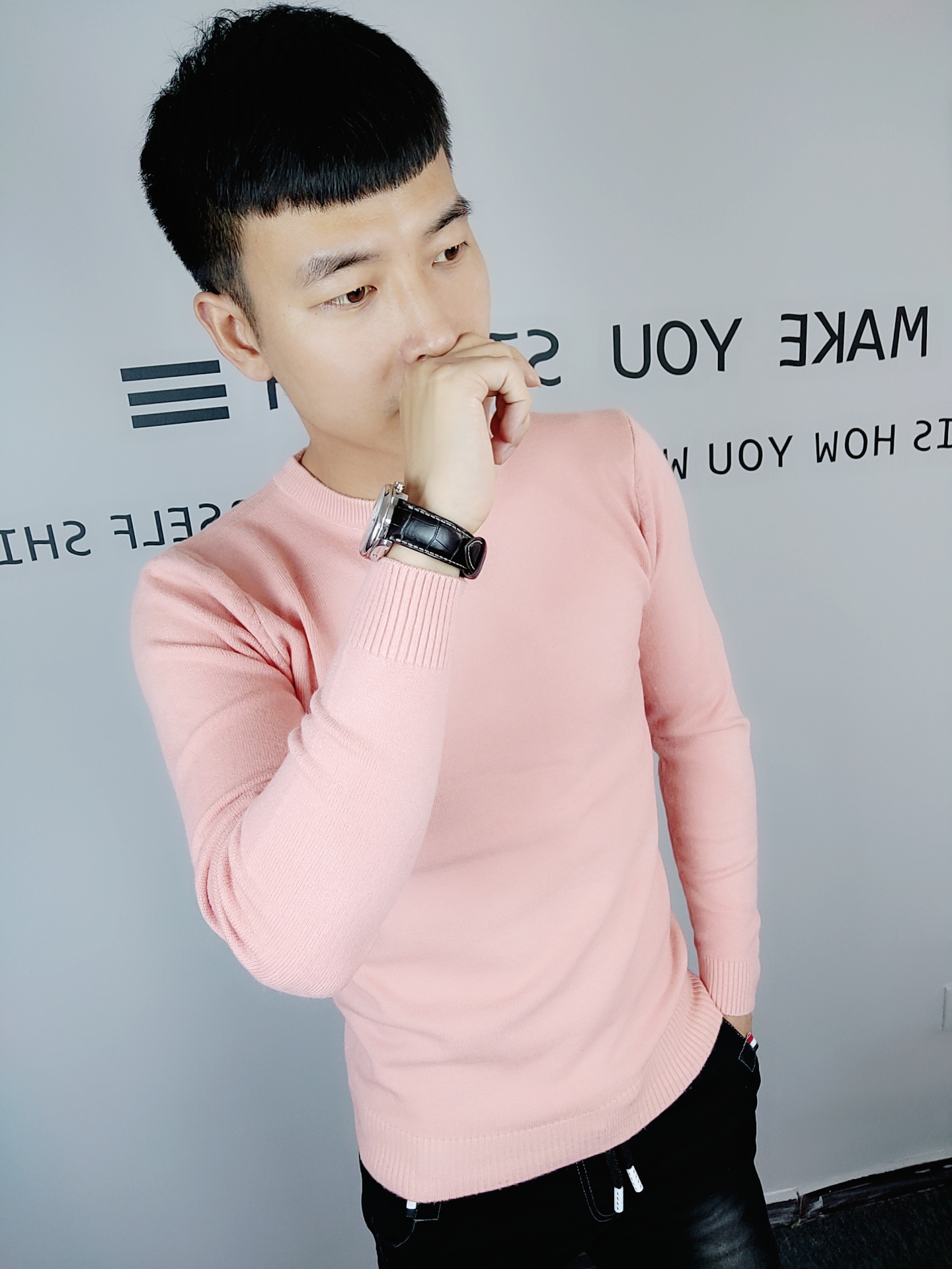 Chàng trai mùa thu đông tinh thần áo sơ mi nam tay dài màu rắn tay lửng lưới đỏ với áo len xu hướng giới trẻ thời trang nam