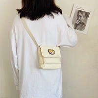 Бежевый, маленький