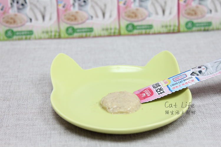Cuộc sống của mèo / 宝 贝琼 猫咪 食 化 毛 流 thành một chú mèo con 4 thức ăn cho mèo con 2 tháng tuổi