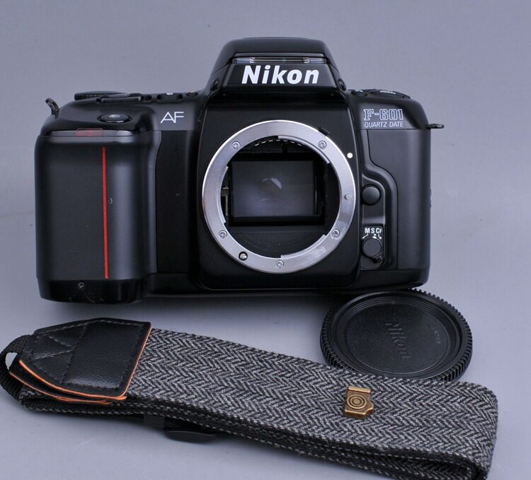 Nikon F601 QD negatives single eye camera glued roll with date back with battery F801 F90 front