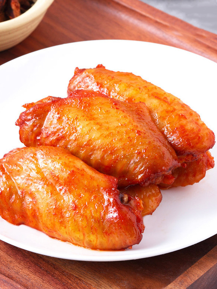 Three Squirrels_Orleans Chicken Wings Vacuum-Packed Ready-To-Eat Braised Chicken Snack Internet-Famous Snack