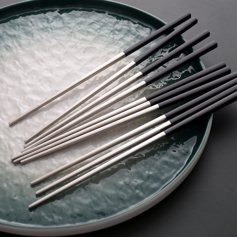 Stainless steel chopsticks 304 creative black silver household chopsticks square metal chopsticks non-slip resistant to high temperature Portuguese chopsticks