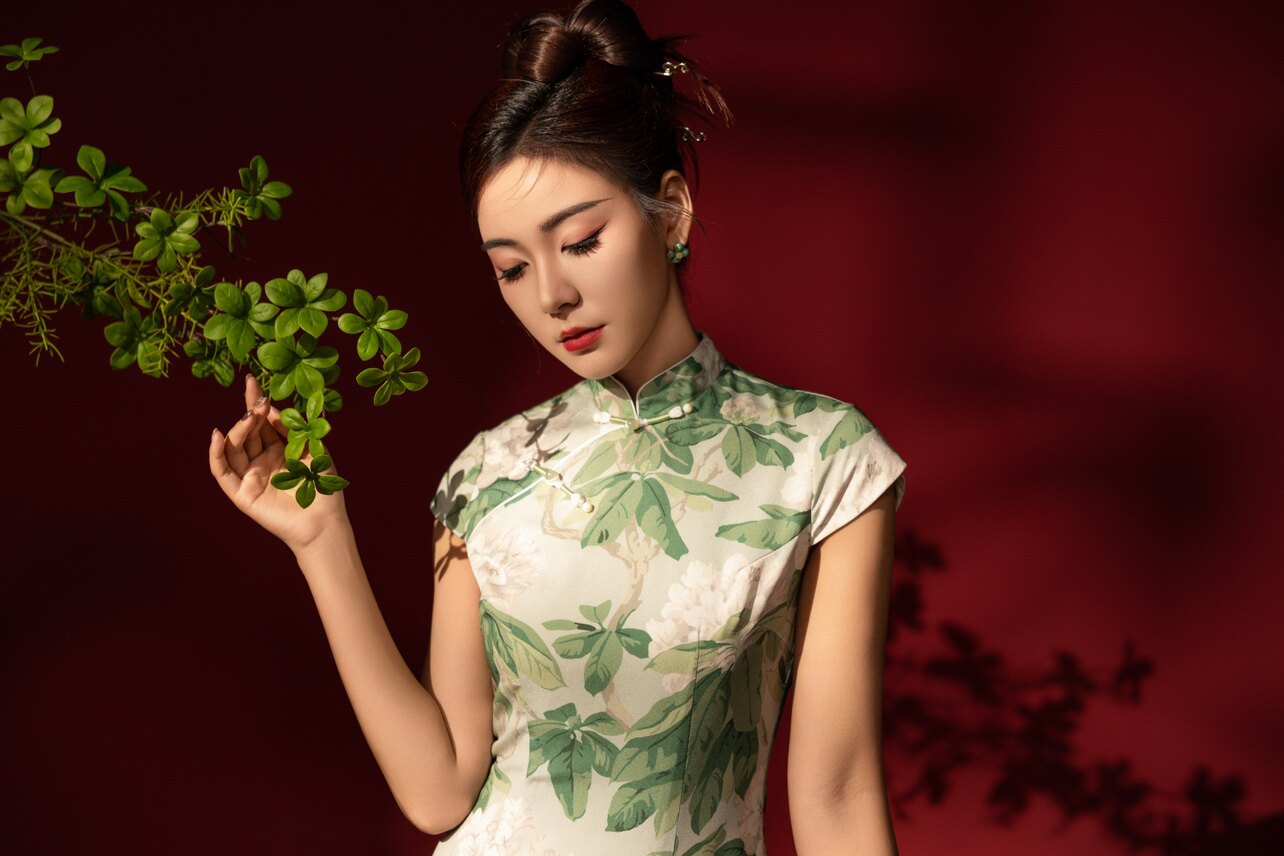 琳予纳旗袍设计师店