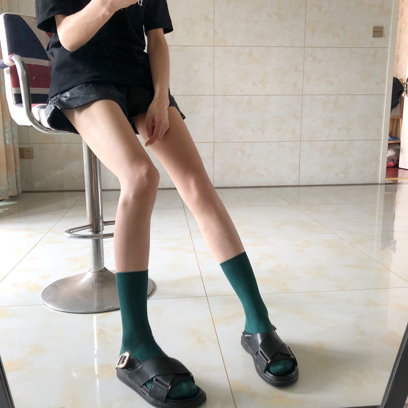 Mùa hè lưới màu đỏ vớ của phụ nữ Kẹo Hàn Quốc màu rắn màu tím Phụ nữ màu tím đống Nhật Bản vớ với dép vớ nữ cổ ngắn