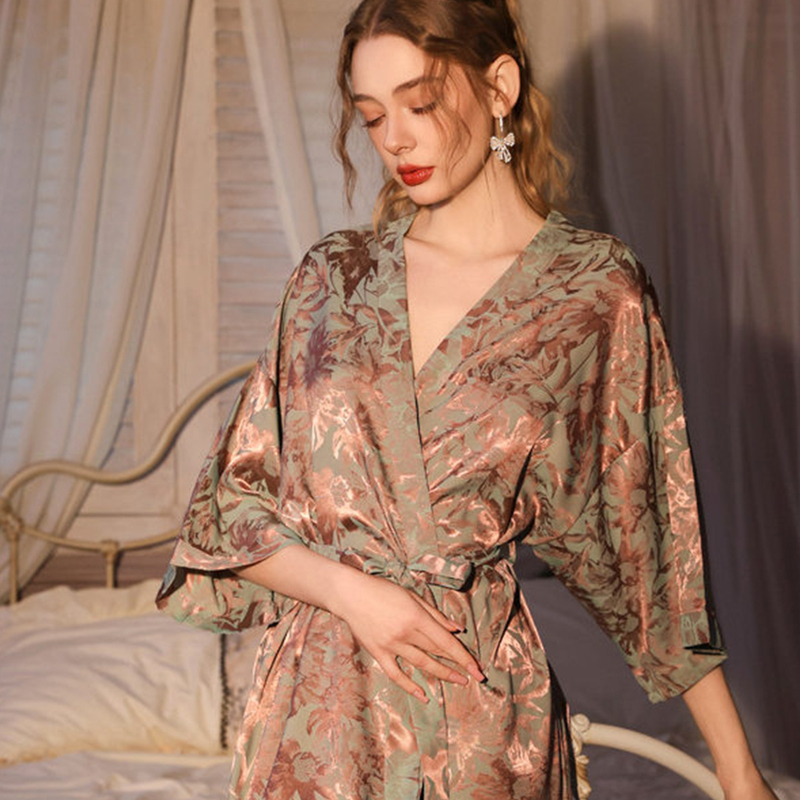 Victoria Spring/Summer Women's Robe 2026 New Sexy Ice Silk Thick High-End Bathrobe Morning Gown Loungewear
