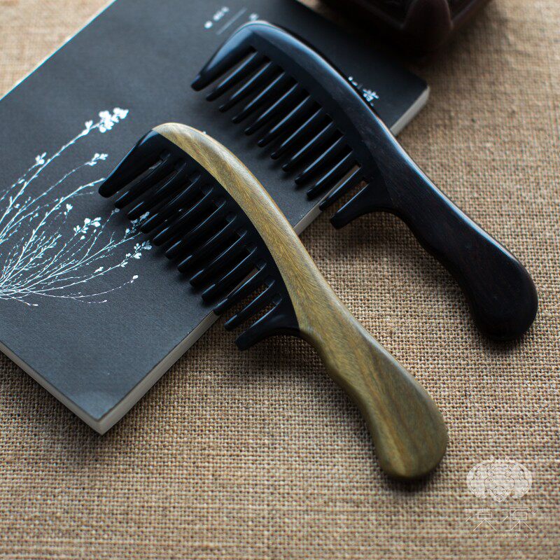 Natural green sandalwood black sandalwood comb male wide tooth big tooth horn comb massage anti-static hair loss gift to boyfriend