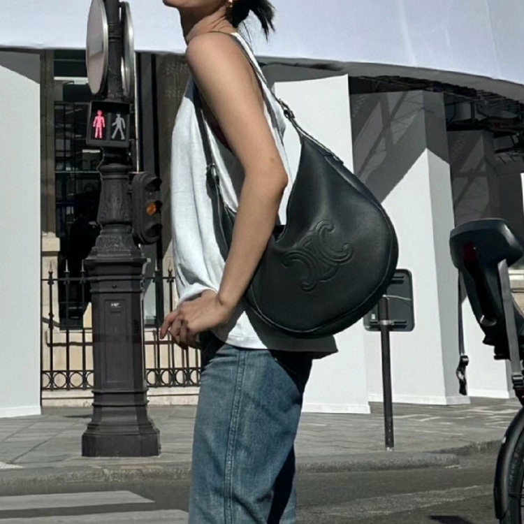 Cowhide Underarm Bag Hobo Bag Women's Large Capacity Genuine Leather Commuter Bag Casual Versatile Moon Bag Shoulder Bag