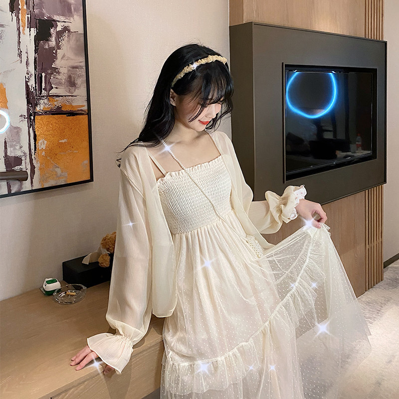 2021 summer new Korean version of retro exterior short cardigan coat thin chiffon small coat horn sleeve sunscreen women