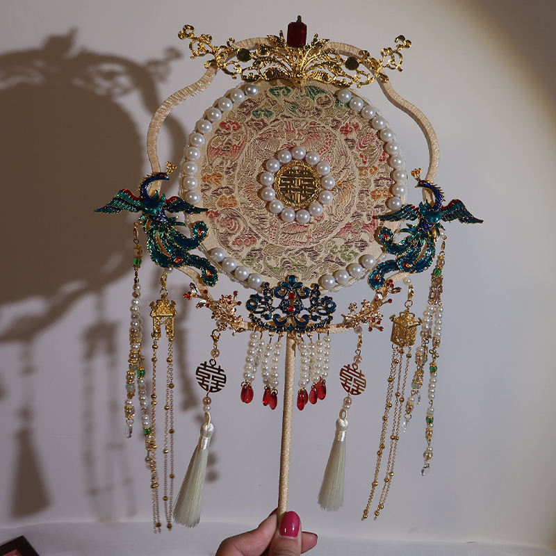 Champagne fan fan wedding bride Shakyun Little Red Book Chinese wedding DIY handmade ancient fan Xiuhe fan