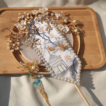 Wedding Hanfu bride holding flowers Xiuhe ancient wind long handle Group fan girlfriends wedding gifts embroidery fan wedding fan wedding fan